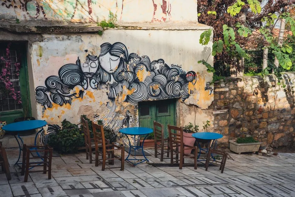Δρόμος της Αθήνας με καφέ